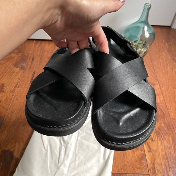 New! Liberté Leather Capri Sandal - Picture 8 of 11